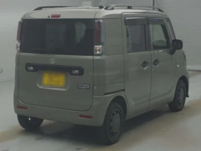 Suzuki SPACIA BASE