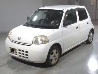 Daihatsu Esse
