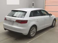 Audi A3 лот № 70172 оценка 3.5  с аукциона в Японии 1