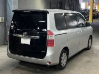 Toyota NOAH лот № 1130 оценка 3.5  с аукциона в Японии 4
