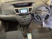 Toyota VOXY лот № 2200 оценка 3  с аукциона в Японии 2