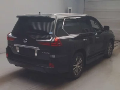 Lexus LX