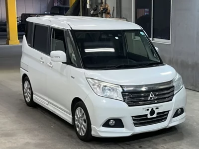 Mitsubishi DELICA D2
