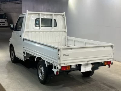 Mazda BONGO  с аукциона в Японии