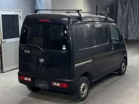 Toyota PIXIS VAN лот № 2229 оценка R  с аукциона в Японии 4
