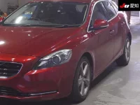 Volvo V40 лот № 1046 оценка 4  с аукциона в Японии 6