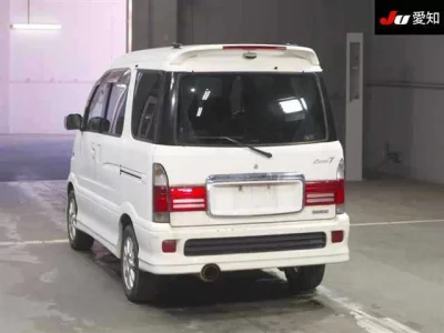 Daihatsu ATRAI SEVEN