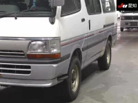 Toyota HIACE VAN лот № 20007 оценка 3  с аукциона в Японии 6