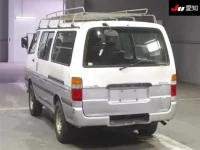 Toyota HIACE VAN лот № 20007 оценка 3  с аукциона в Японии 1