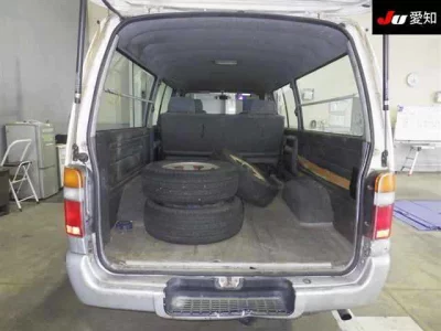 Toyota HIACE VAN  с аукциона в Японии