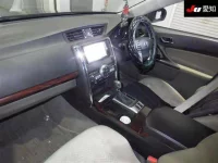 Toyota MARK X лот № 30131 оценка 3  с аукциона в Японии 2