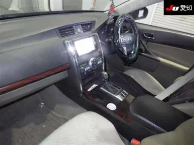 Toyota MARK X  с аукциона в Японии