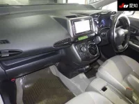 Toyota WISH лот № 30005 оценка 3.5  с аукциона в Японии 2