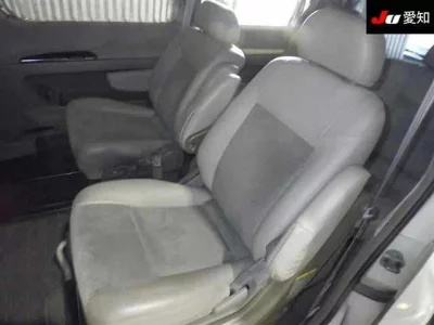 Nissan ELGRAND  с аукциона в Японии