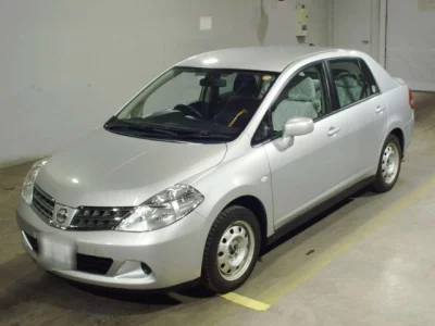 Nissan TIIDA LATIO