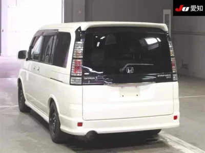Honda STEP WAGON  с аукциона в Японии