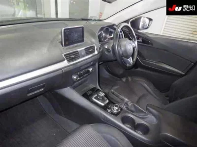 Mazda AXELA  с аукциона в Японии