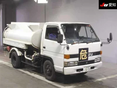 Isuzu ELF