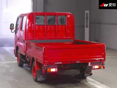 Toyota DYNA  с аукциона в Японии