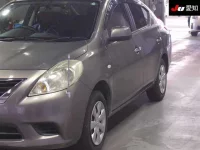 Nissan TIIDA LATIO лот № 30116 оценка 3.5  с аукциона в Японии 6