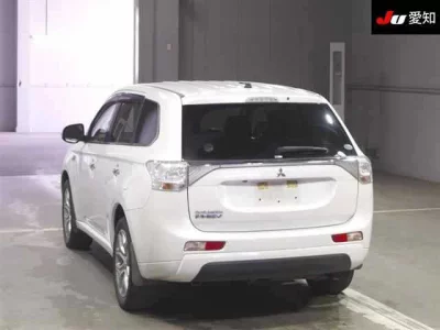 Mitsubishi OUTLANDER PHEV