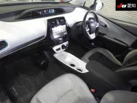 Toyota Prius лот № 30112 оценка 3.5  с аукциона в Японии 2