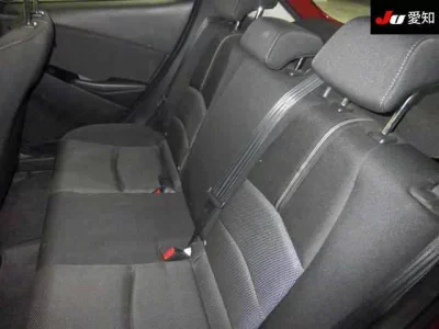 Mazda DEMIO  с аукциона в Японии