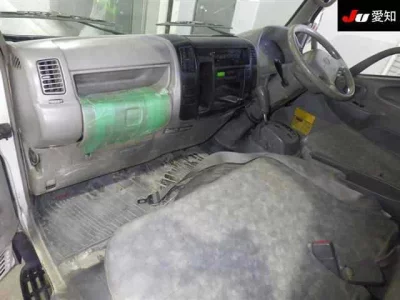 Hino DUTRO  с аукциона в Японии