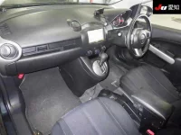 Mazda DEMIO лот № 30200 оценка R  с аукциона в Японии 2