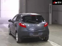 Mazda DEMIO лот № 30200 оценка R  с аукциона в Японии 1