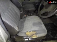 Nissan SAFARI лот № 7030 оценка 3  с аукциона в Японии 5