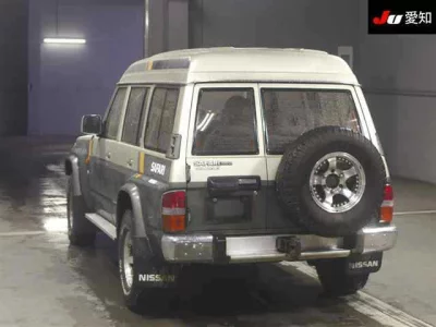 Nissan SAFARI