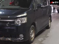 Toyota VOXY лот № 30213 оценка 3  с аукциона в Японии 6