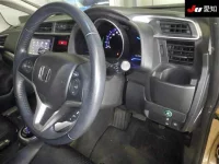 Honda FIT лот № 30272 оценка 3.5  с аукциона в Японии 4