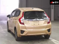 Honda FIT лот № 30272 оценка 3.5  с аукциона в Японии 1