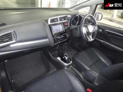 Honda FIT  с аукциона в Японии