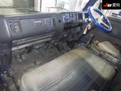 Mazda TITAN  с аукциона в Японии