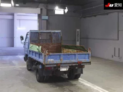 Mazda TITAN  с аукциона в Японии