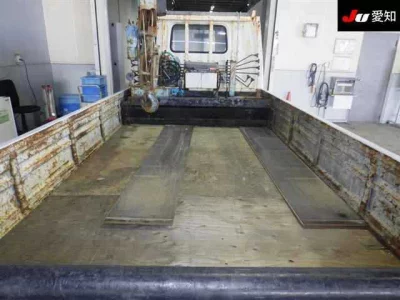 Mazda TITAN  с аукциона в Японии