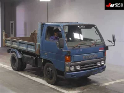 Mazda TITAN  с аукциона в Японии