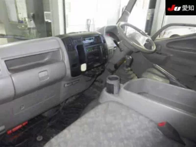 Hino DUTRO  с аукциона в Японии