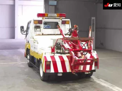 Toyota DYNA  с аукциона в Японии