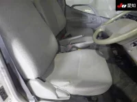 Toyota DYNA лот № 7054 оценка 4  с аукциона в Японии 5