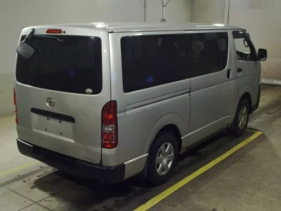 Toyota HIACE VAN  с аукциона в Японии