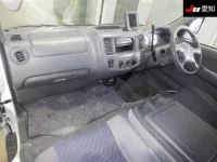 Nissan CARAVAN BUS лот № 20046 оценка 3  с аукциона в Японии 2