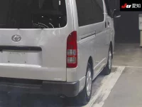 Toyota HIACE VAN лот № 20065 оценка R  с аукциона в Японии 7