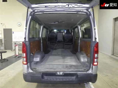 Toyota HIACE VAN  с аукциона в Японии