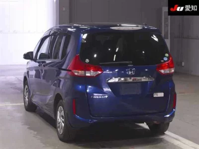 Honda FREED  с аукциона в Японии
