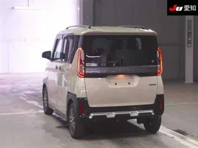 Mitsubishi DELICA MINI