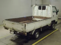 Toyota HIACE TRUCK лот № 63504 оценка R  с аукциона в Японии 1